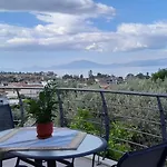 View House * Agria
