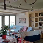 View House * Agria