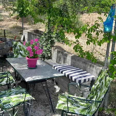 View House Agria